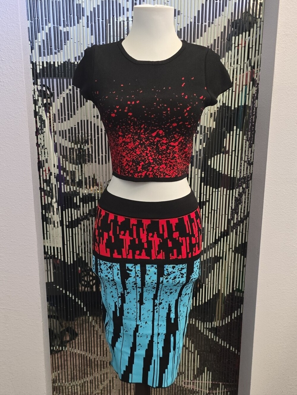 WOW couture Black Crop Top & Red-Aqua Graphic Pencil Skirt Set Size Small